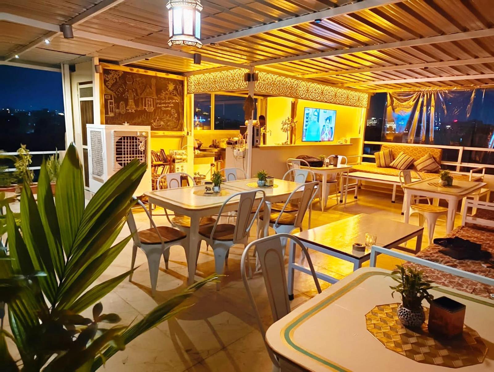 Rising Shemesh Home Stay Udaipur Exterior foto