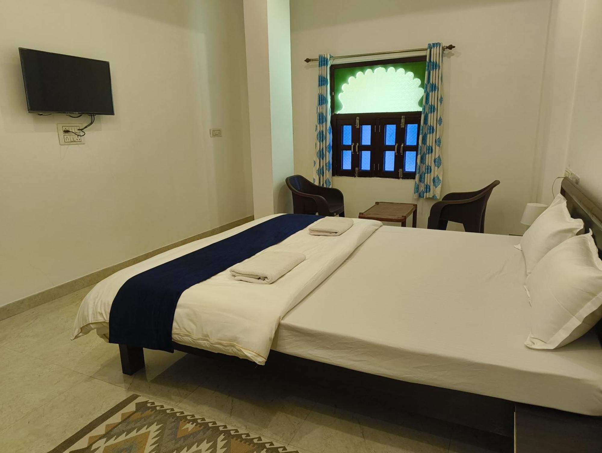 Rising Shemesh Home Stay Udaipur Exterior foto