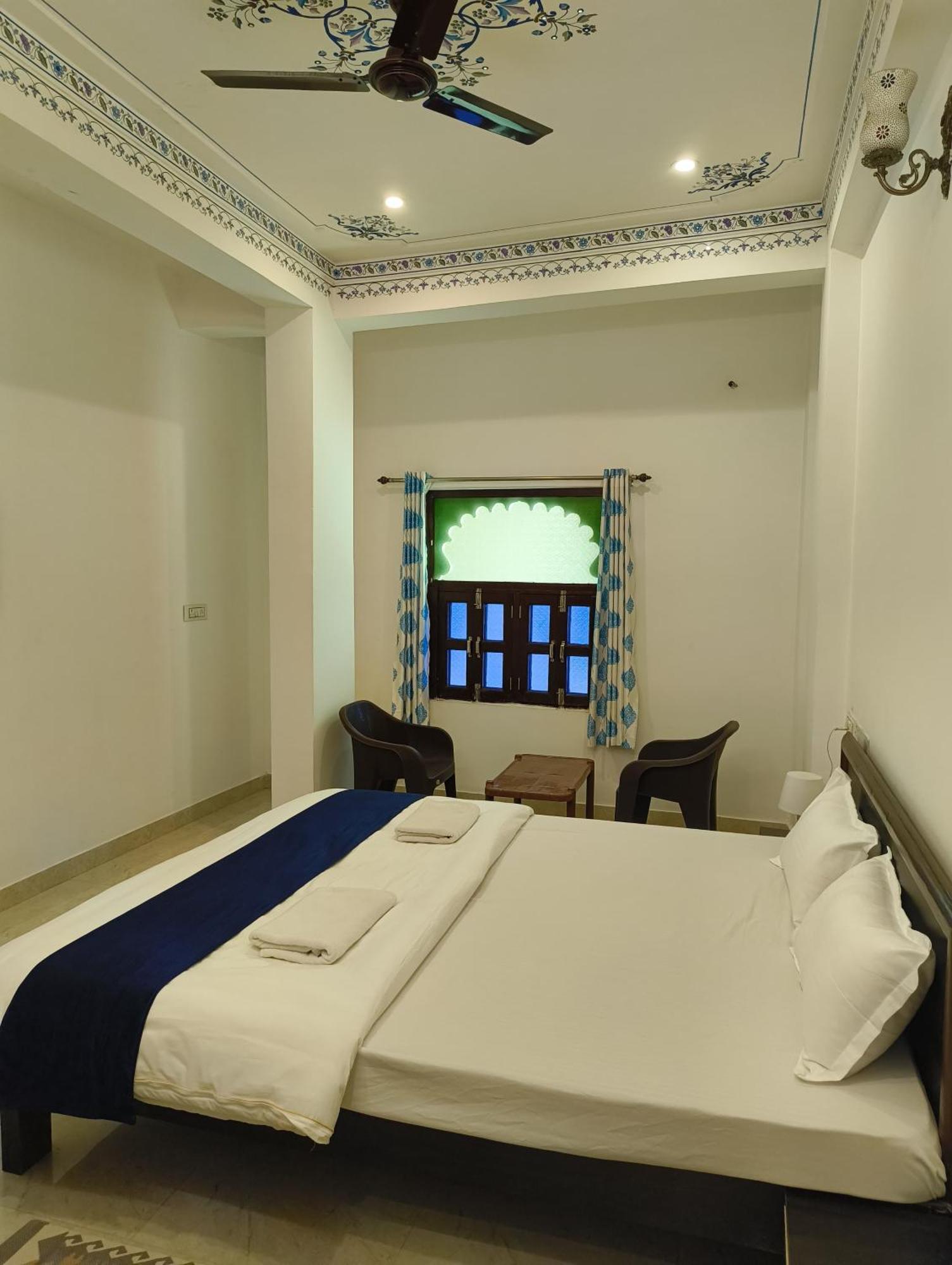 Rising Shemesh Home Stay Udaipur Exterior foto